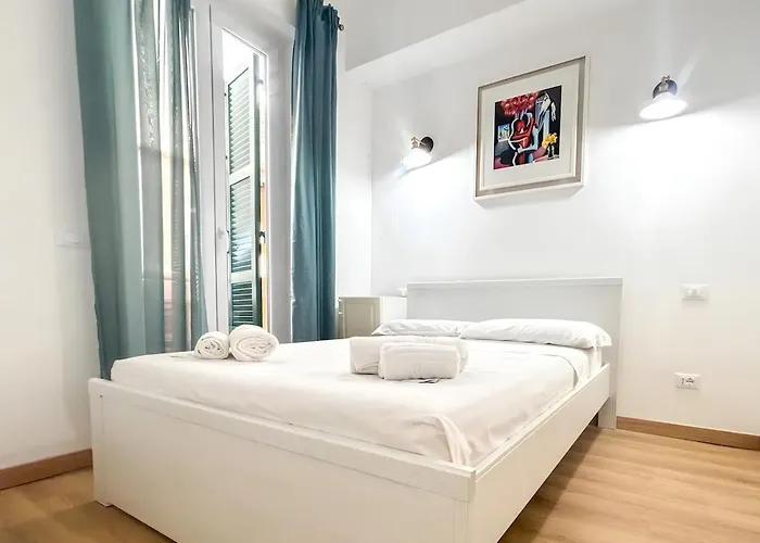 Modern With Private Balcony Near Colosseum *