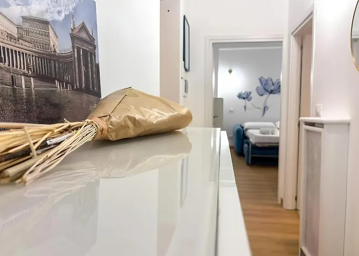 Modern With Private Balcony Near Colosseum Апартаменты