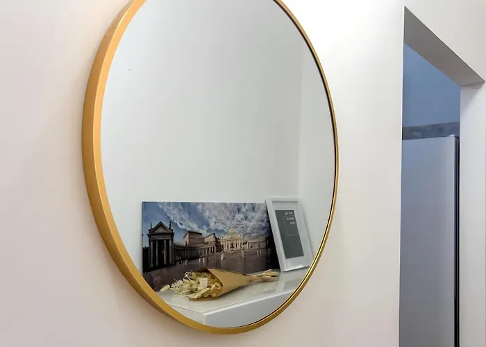 Modern With Private Balcony Near Colosseum Апартаменты Рим